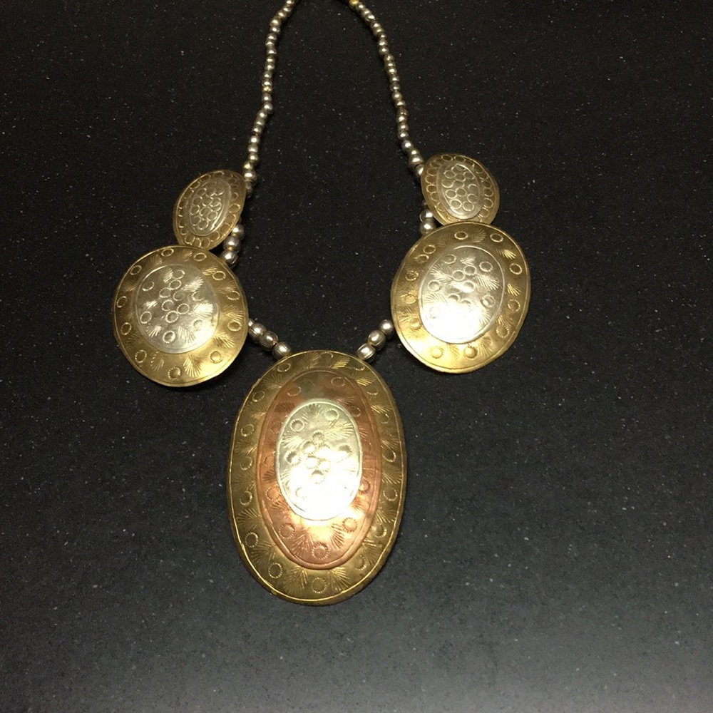 Necklace. Gold and bronze color. Beautiful.